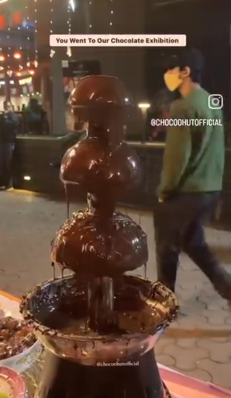 Live chocolate fountain counter at exhibition by Chocoo Hut Raipur